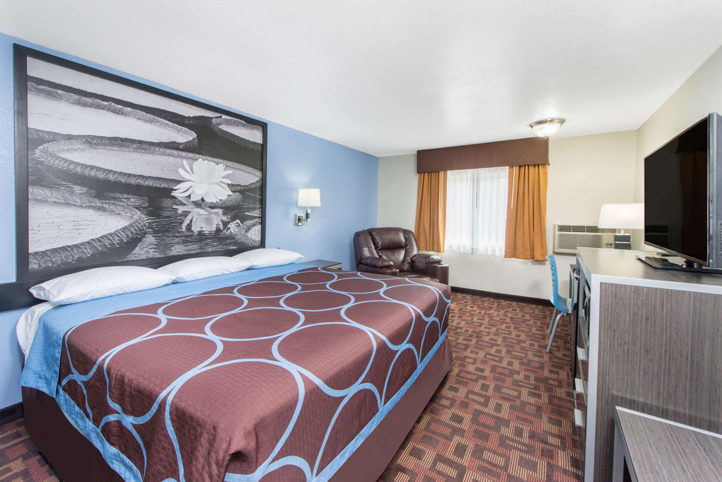 Super 8 By Wyndham Moberly Mo Motel Bagian luar foto