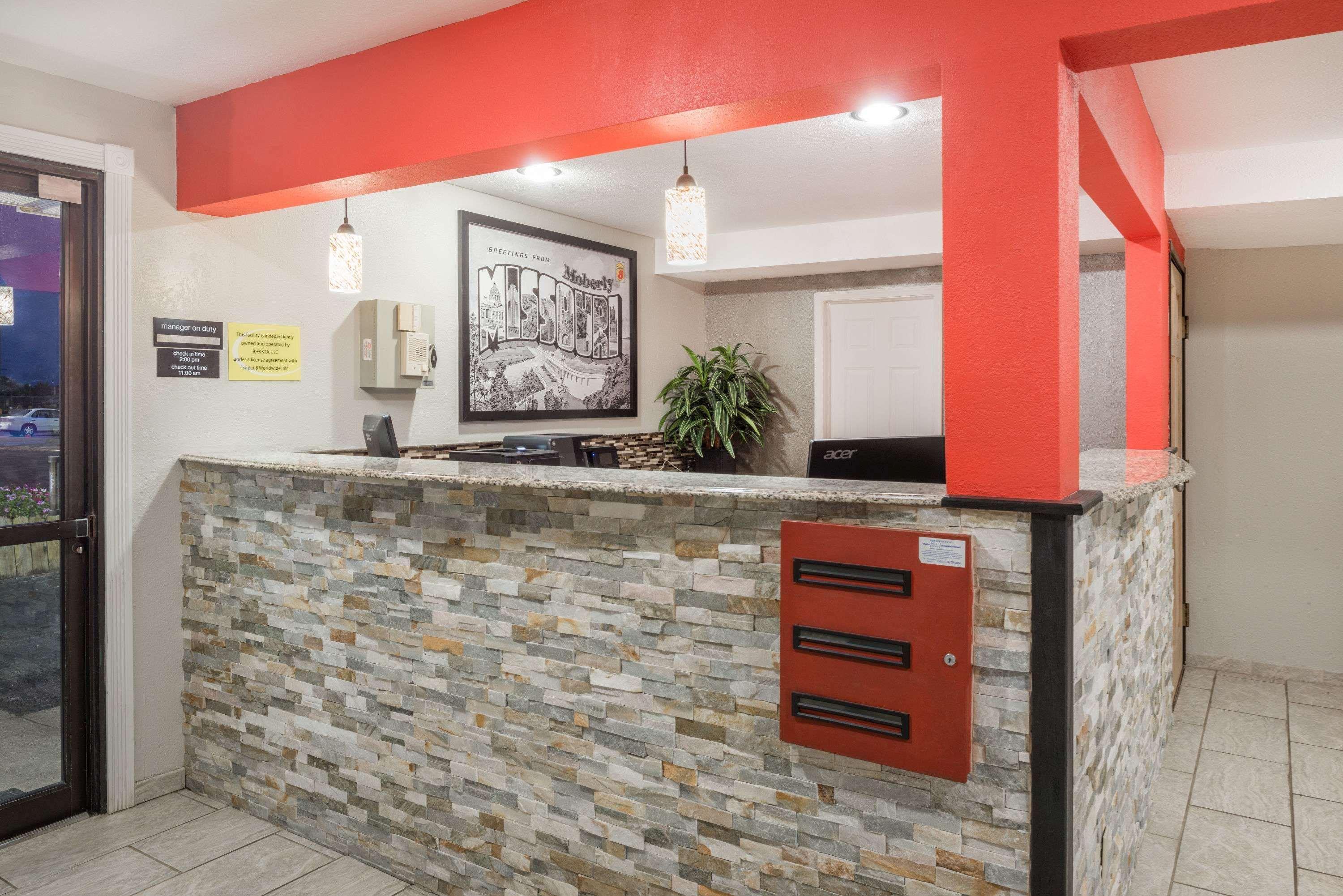 Super 8 By Wyndham Moberly Mo Motel Bagian luar foto